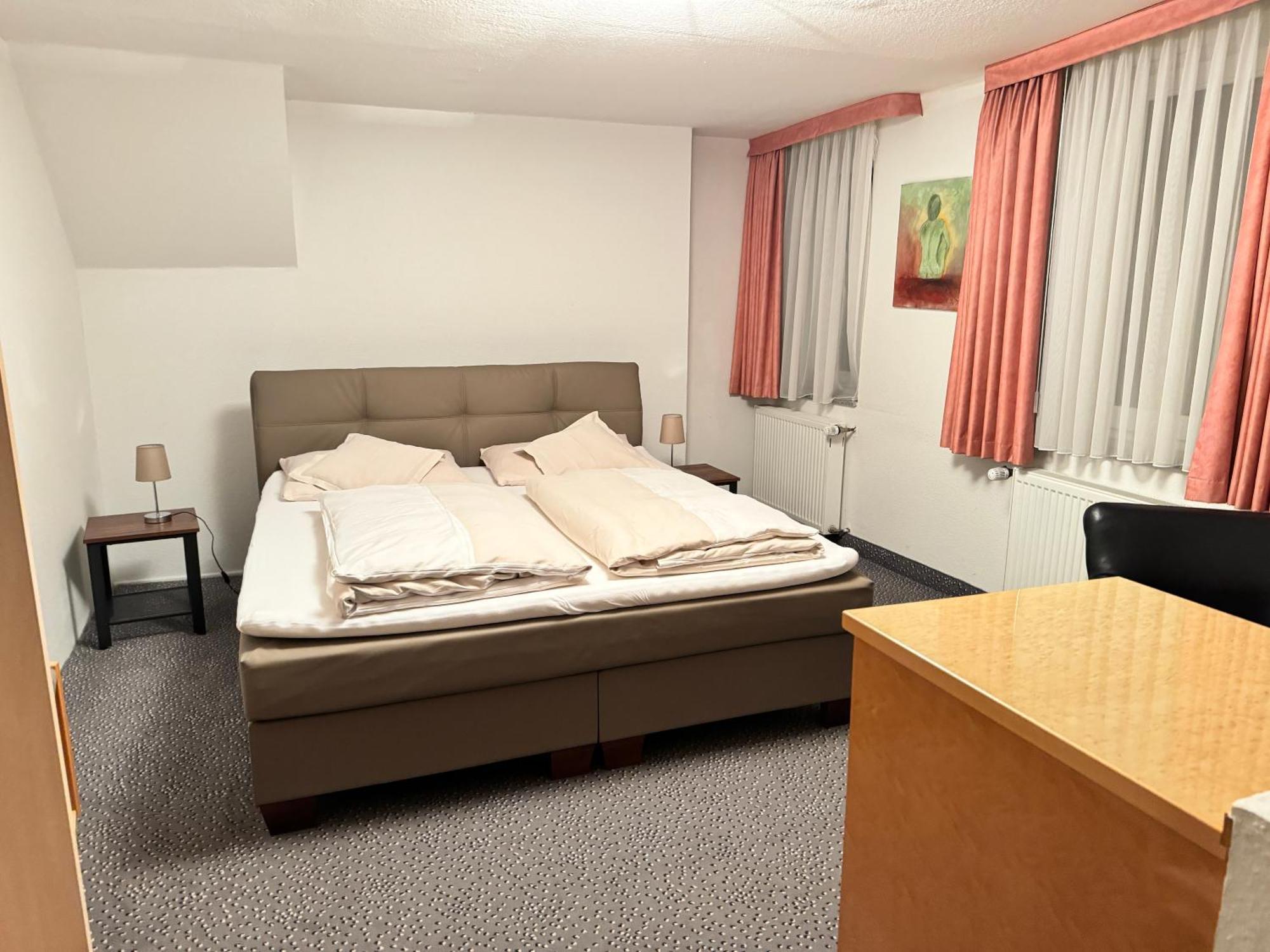 Hotel Und Restaurant Pinkenburg Wennigsen Luaran gambar